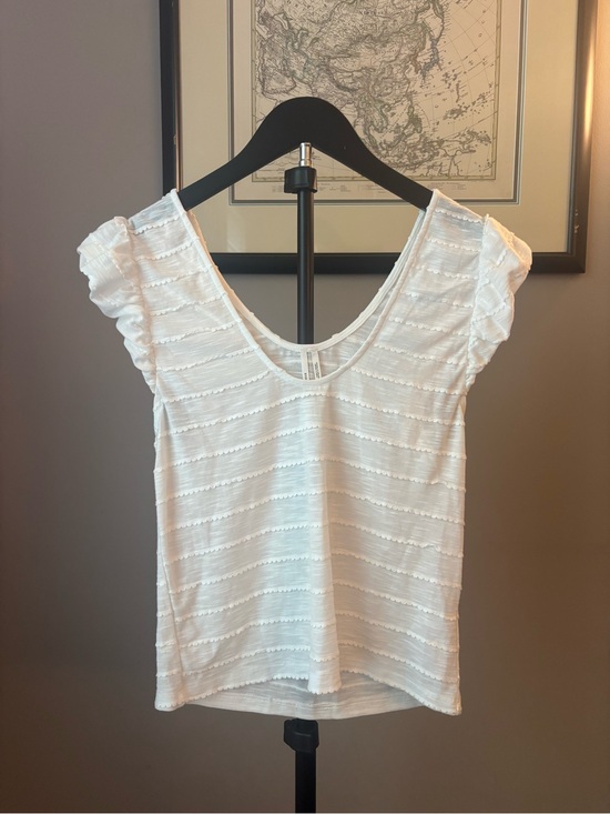 Anthropologie Tops - Anthropologie Women's White Textured Cap-Sleeve Top